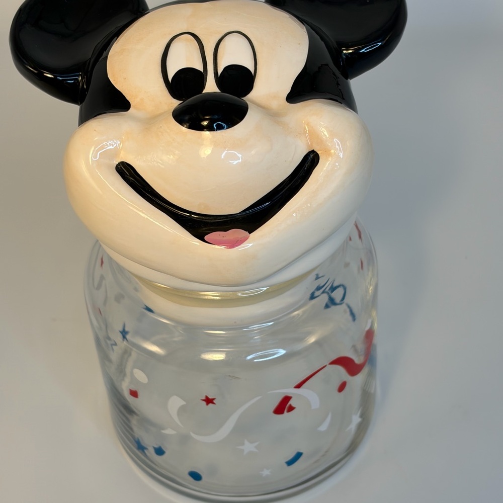 Disney&Co. Mickey Mouse Glass Jar/Canister with Lid made By‎ Anchor/16oz